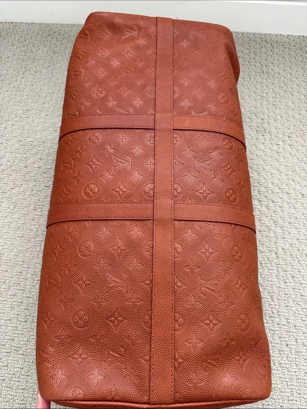 Louis Vuitton x NBA Keepall Bandoulière 55 in Ball Grain Leather